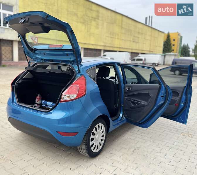 Хетчбек Ford Fiesta 2013 в Львові