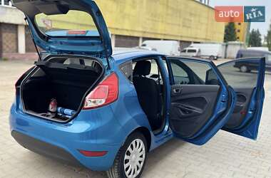 Хэтчбек Ford Fiesta 2013 в 