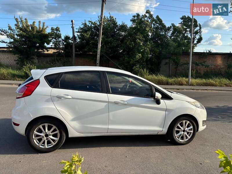 Хэтчбек Ford Fiesta 2013 в Виннице