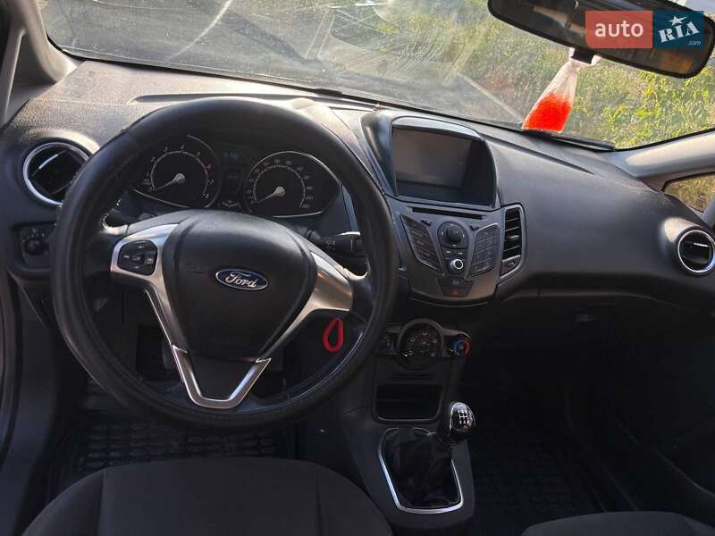 Хэтчбек Ford Fiesta 2013 в Виннице