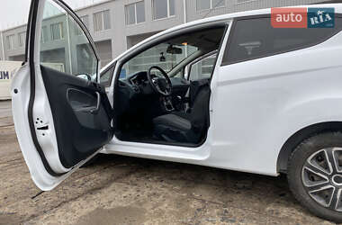 Хэтчбек Ford Fiesta 2009 в 