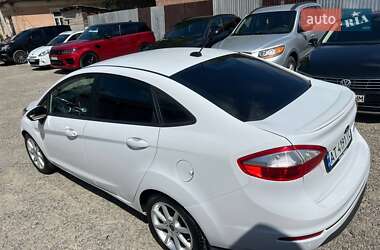 Седан Ford Fiesta 2014 в 