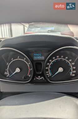 Хэтчбек Ford Fiesta 2018 в 