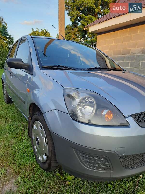 Хетчбек Ford Fiesta 2007 в Києві