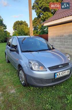 Хэтчбек Ford Fiesta 2007 в 