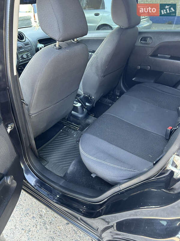 Хэтчбек Ford Fiesta 2008 в Измаиле фото 14 Хэтчбек Ford Fiesta 2008 в Измаиле