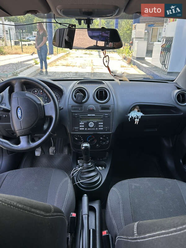 Хэтчбек Ford Fiesta 2008 в Измаиле фото 17 Хэтчбек Ford Fiesta 2008 в Измаиле