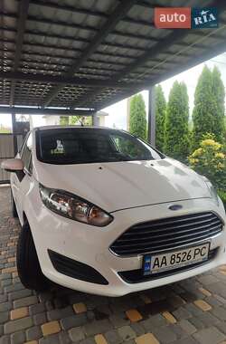 Хэтчбек Ford Fiesta 2014 в Киеве