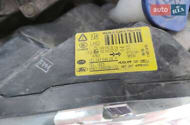Хэтчбек Ford Fiesta 2011 в 