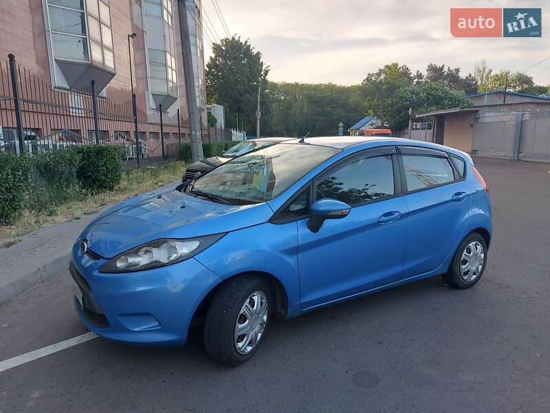 Хэтчбек Ford Fiesta 2011 в Одессе