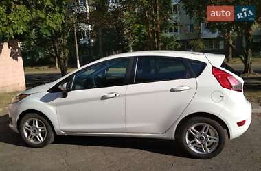 Хэтчбек Ford Fiesta 2017 в 