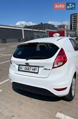 Хэтчбек Ford Fiesta 2014 в 