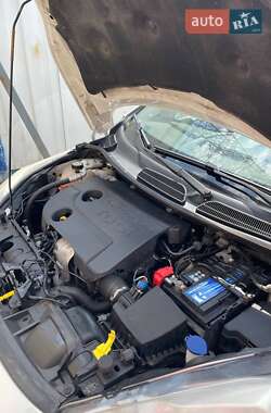 Хэтчбек Ford Fiesta 2014 в 