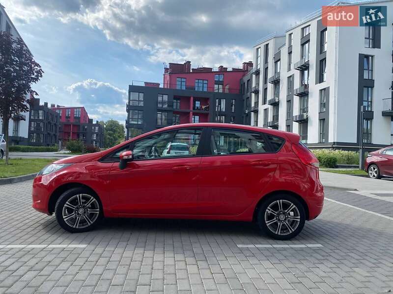 Хэтчбек Ford Fiesta 2011 в Белогородке фото 3 Хэтчбек Ford Fiesta 2011 в Белогородке
