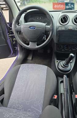 Хетчбек Ford Fiesta 2008 в 