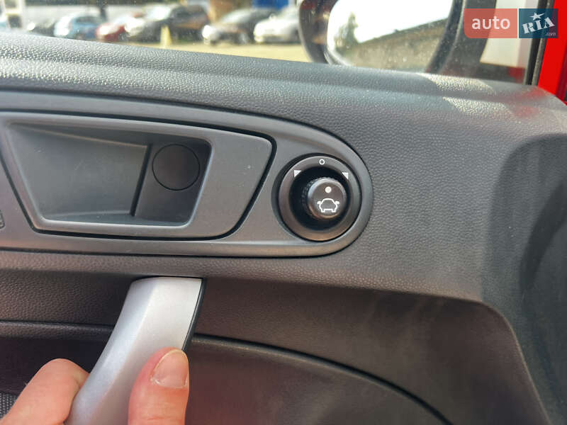 Хетчбек Ford Fiesta 2011 в Києві