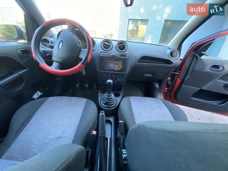 Хэтчбек Ford Fiesta 2008 в Хмельницком
