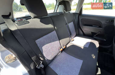 Хэтчбек Ford Fiesta 2006 в 