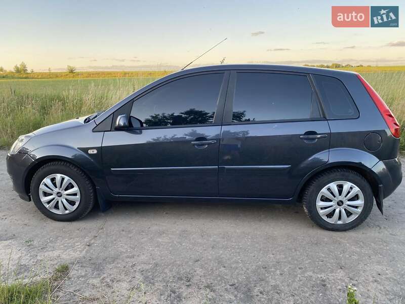Хэтчбек Ford Fiesta 2008 в Луцке