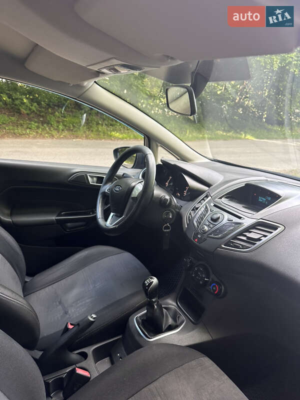 Хэтчбек Ford Fiesta 2012 в Киеве