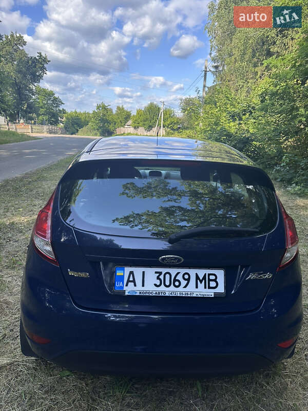Хэтчбек Ford Fiesta 2012 в Киеве