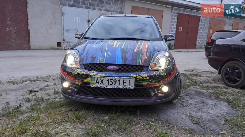 Хэтчбек Ford Fiesta 2007 в Киеве