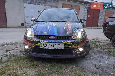 Хэтчбек Ford Fiesta 2007 в 