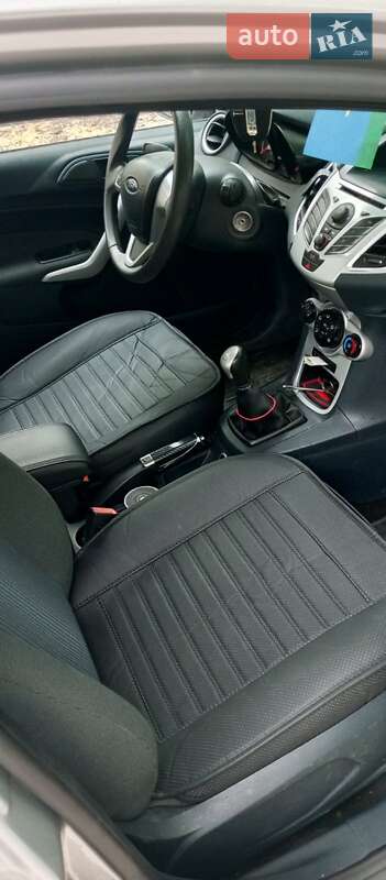 Хетчбек Ford Fiesta 2012 в Миколаєві