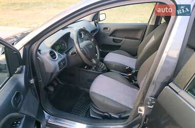 Хэтчбек Ford Fiesta 2007 в 