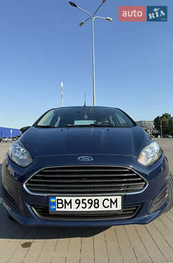 Хэтчбек Ford Fiesta 2013 в 