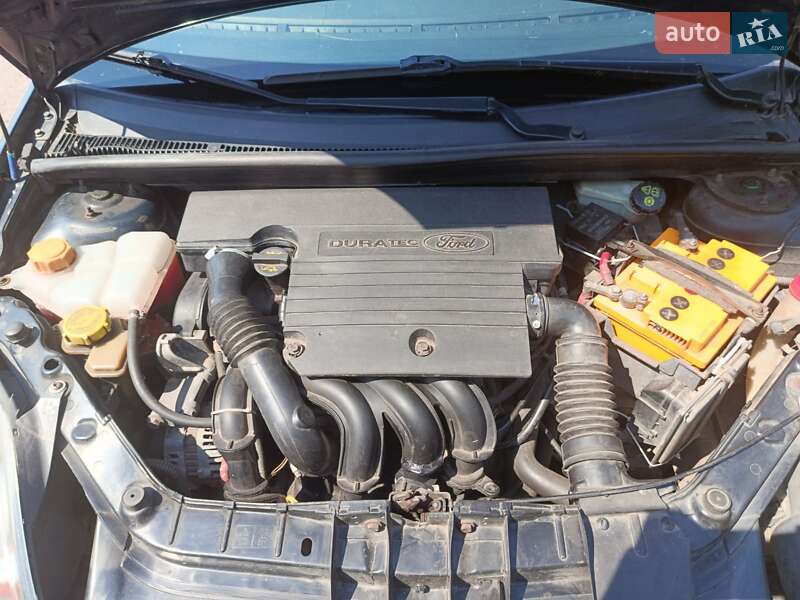 Хэтчбек Ford Fiesta 2006 в Конотопе