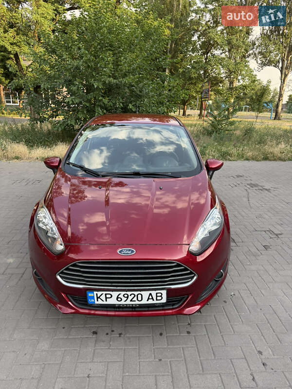 Хэтчбек Ford Fiesta 2017 в Запорожье фото Хэтчбек Ford Fiesta 2017 в Запорожье