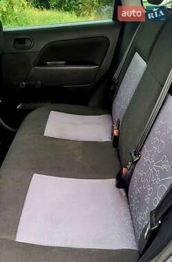 Хетчбек Ford Fiesta 2008 в 