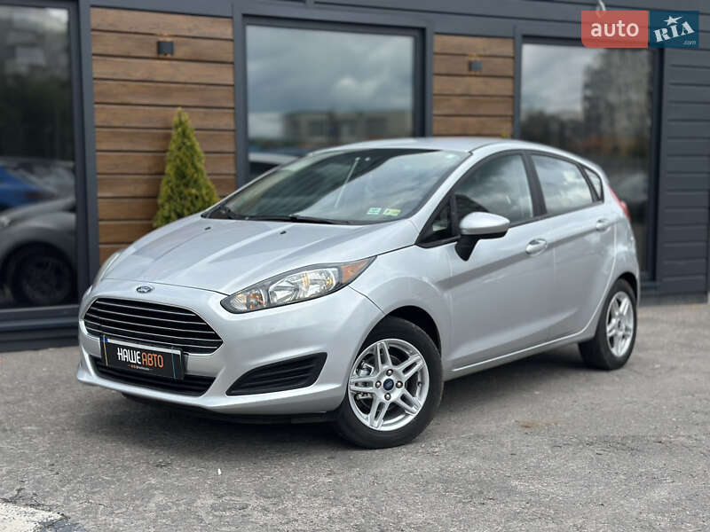 Седан Ford Fiesta 2019 в Шептицькому