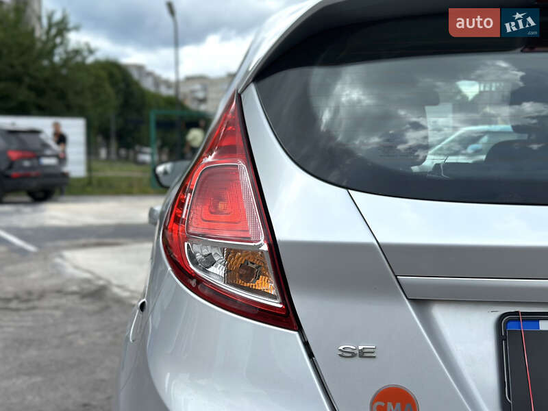 Седан Ford Fiesta 2019 в Шептицькому