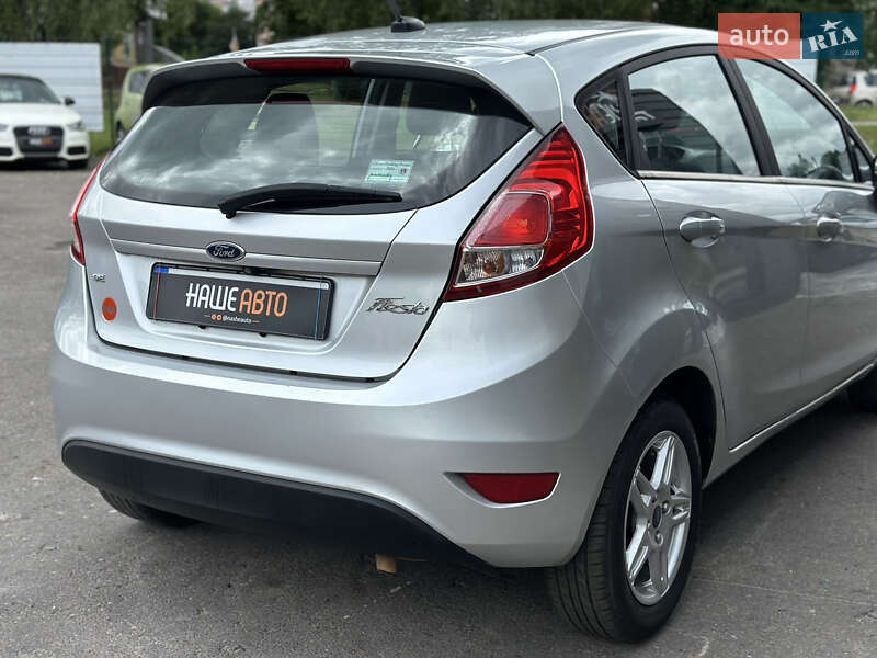 Седан Ford Fiesta 2019 в Шептицькому