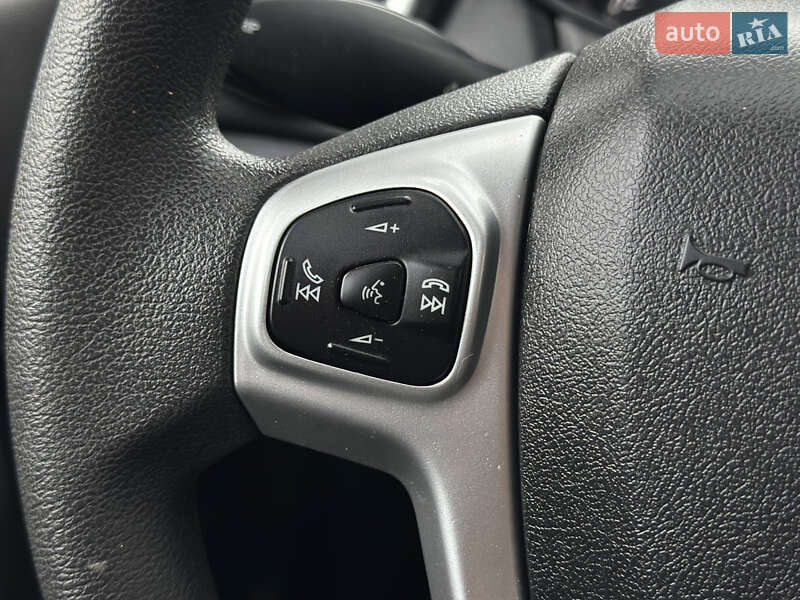 Седан Ford Fiesta 2019 в Шептицькому