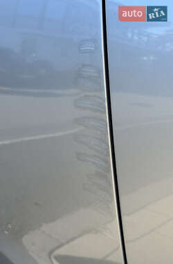Хетчбек Ford Fiesta 2013 в 