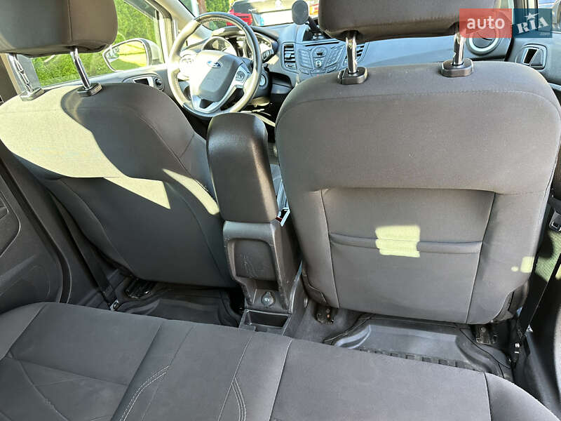 Хэтчбек Ford Fiesta 2013 в Николаеве