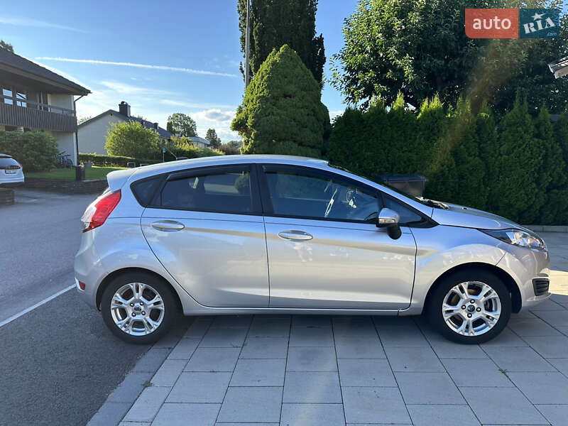 Хэтчбек Ford Fiesta 2013 в Николаеве