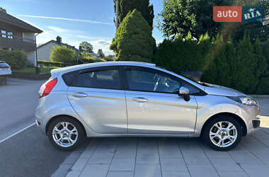 Хетчбек Ford Fiesta 2013 в 