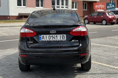 Седан Ford Fiesta 2016 в 