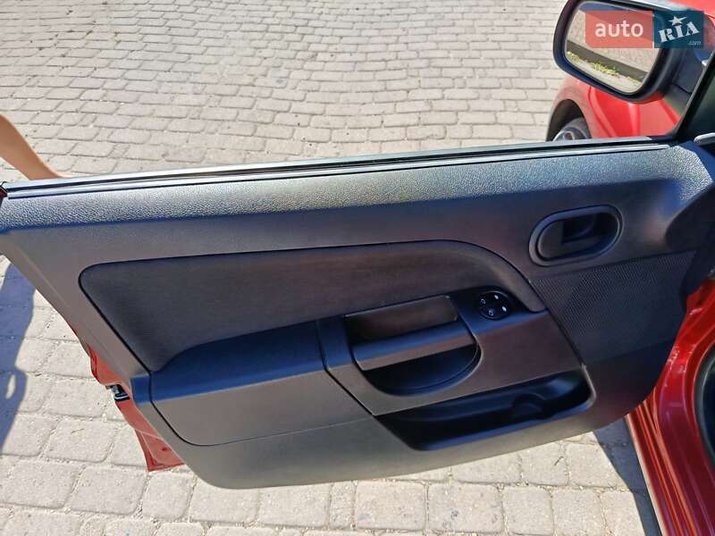 Хэтчбек Ford Fiesta 2008 в Ужгороде