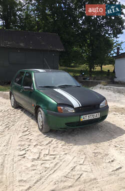 Хетчбек Ford Fiesta 2001 в Калуші