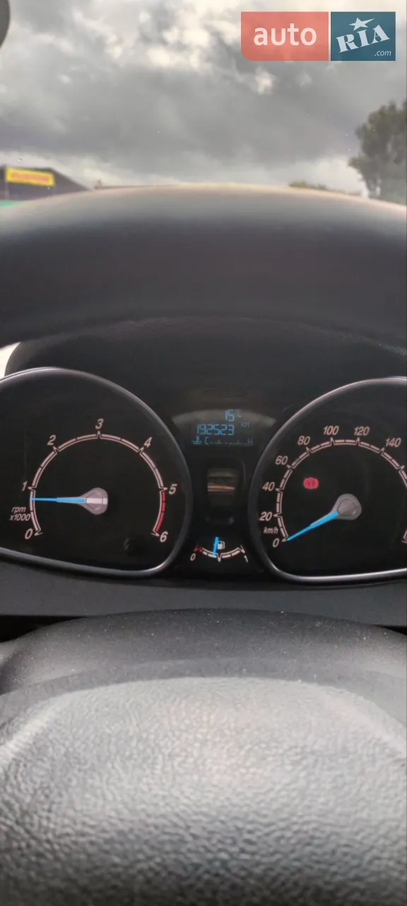 2013 Ford Fiesta - мініатюра 21
