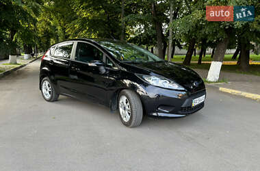 Хэтчбек Ford Fiesta 2011 в Знаменке