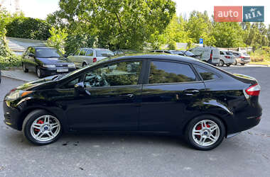 Седан Ford Fiesta 2019 в 