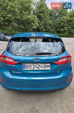 Хэтчбек Ford Fiesta 2018 в 