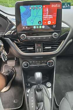 Хэтчбек Ford Fiesta 2018 в 