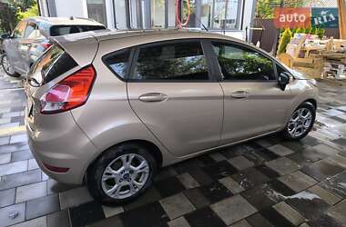 Хэтчбек Ford Fiesta 2017 в 